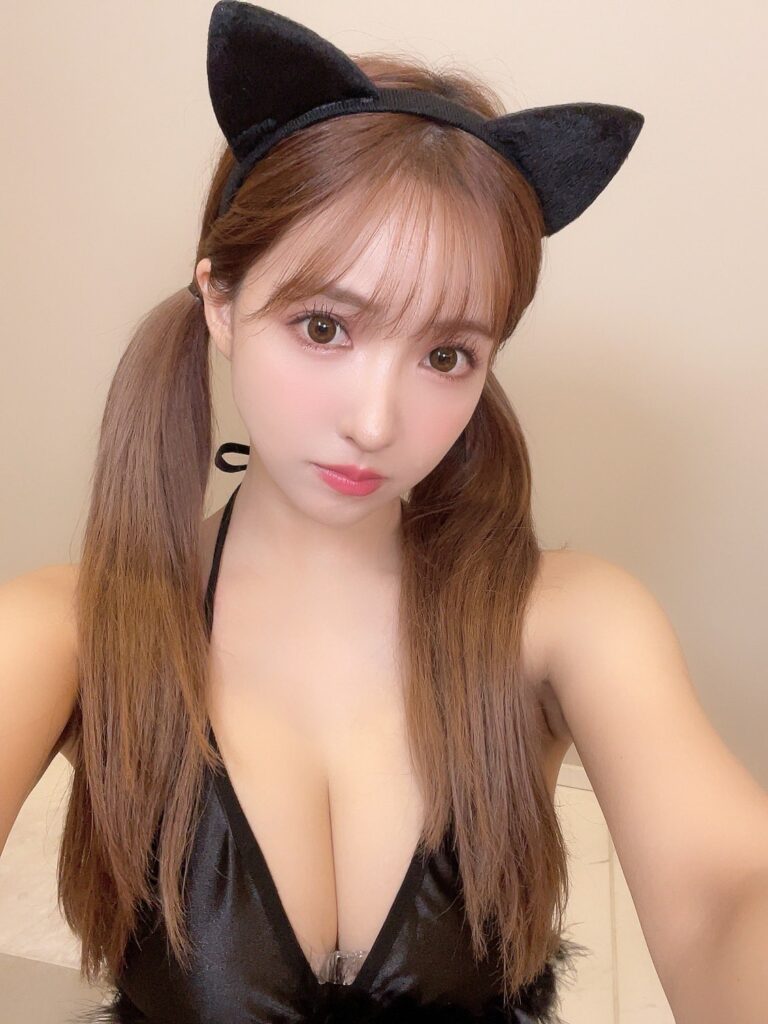 三上悠亜　猫耳　エロ