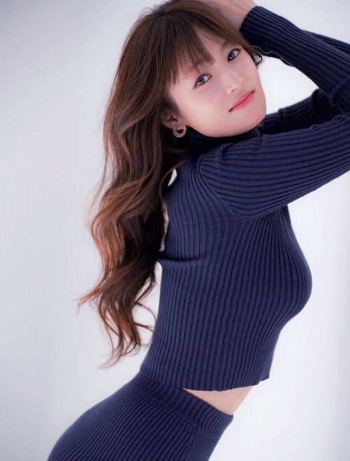 深田恭子　ニット　エロ