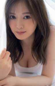 白石麻衣 乃木坂46 彼女感 谷間