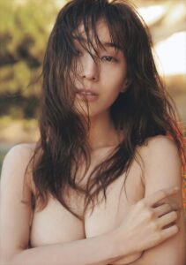 田中みな実　セミヌード