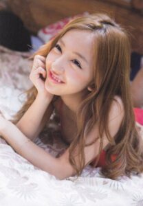 板野友美　AKB48　グラビア　エロ