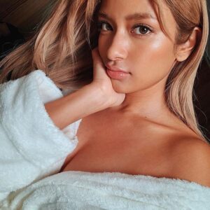 ローラ　エロ