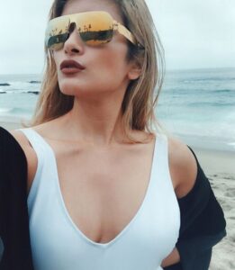 ローラ　エロ